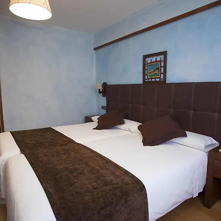 Hotel Arruebo 3*