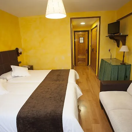 מלון Arruebo פנטיקוסה