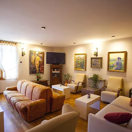 Arruebo Hotel